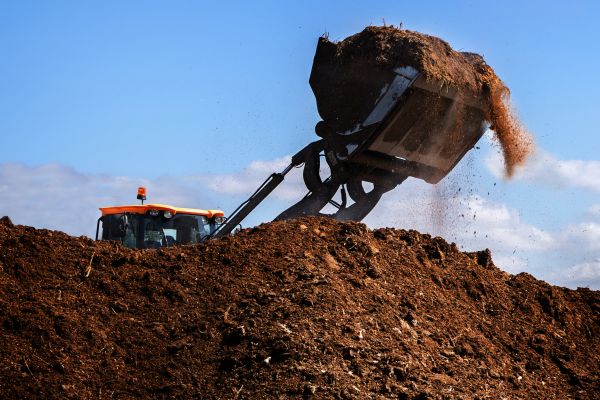 Dirt Spreading in Salem